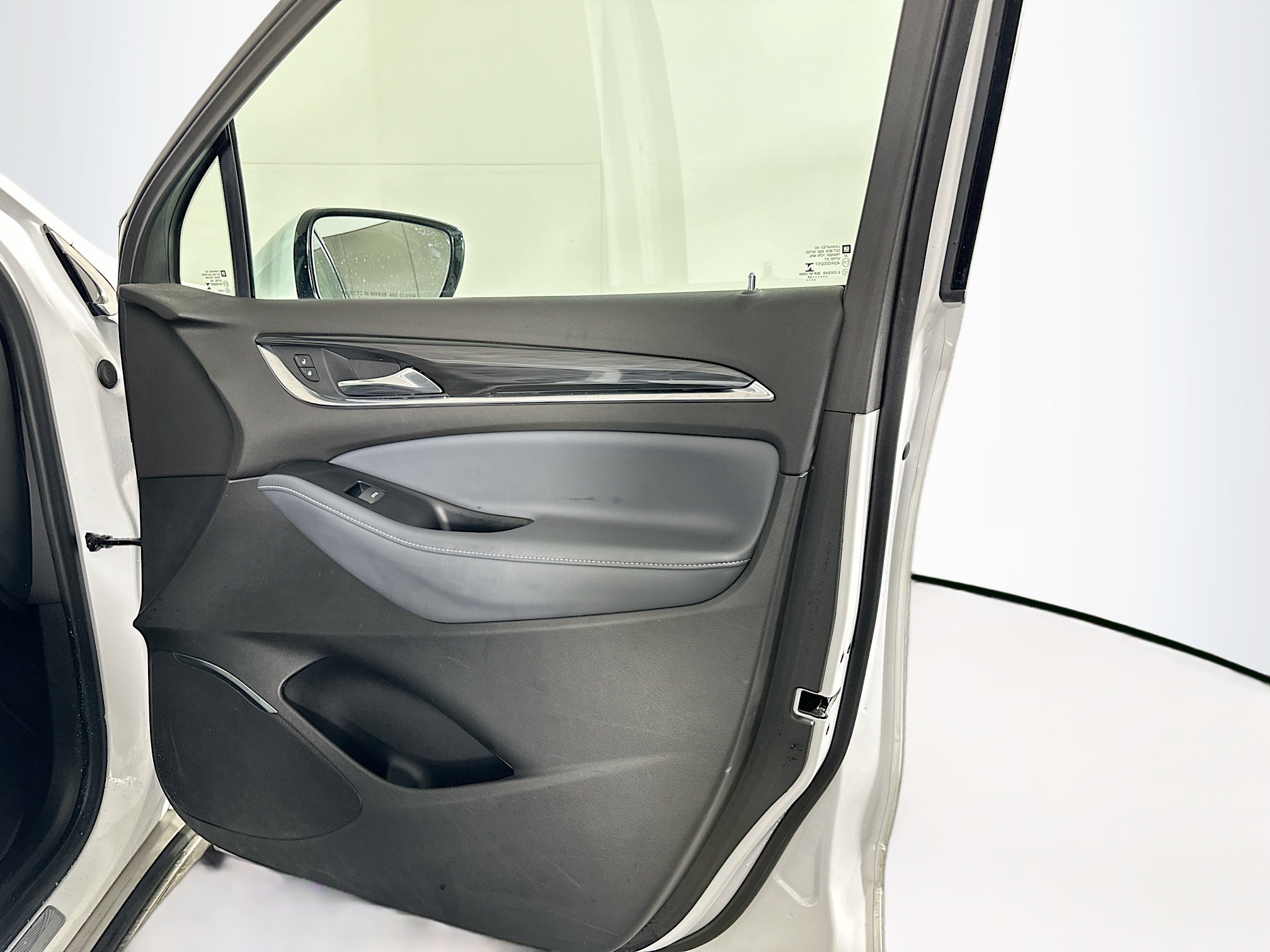 Used 2023 Buick Enclave Essence w/ LPO, Cargo Package image 33