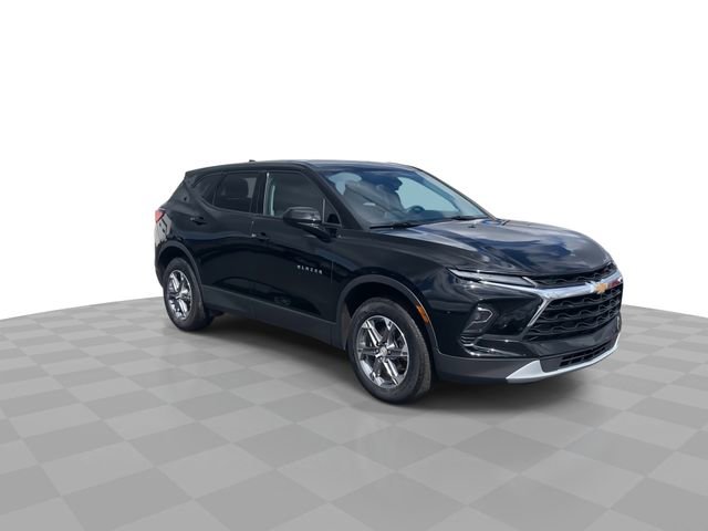 Certified 2024 Chevrolet Blazer LT w/ Driver Confidence Package image 2