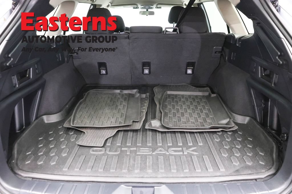 Used 2025 Subaru Outback Premium AWD/4WD image 9