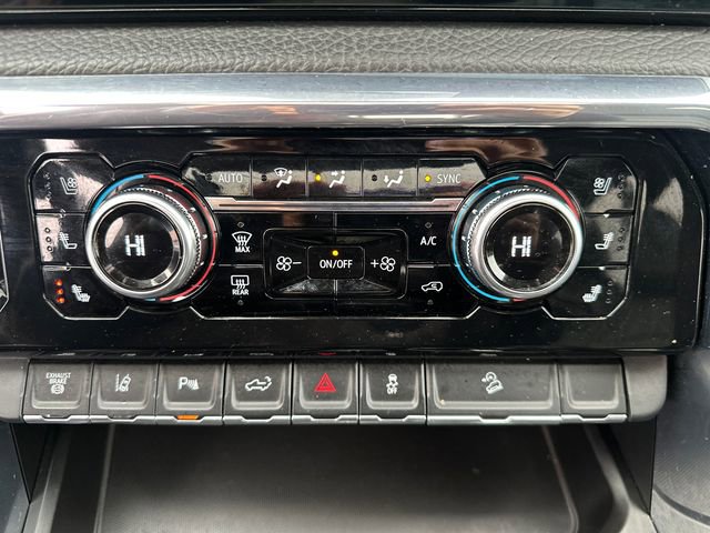 Used 2024 GMC Sierra 3500 Denali w/ Denali Reserve Package image 34