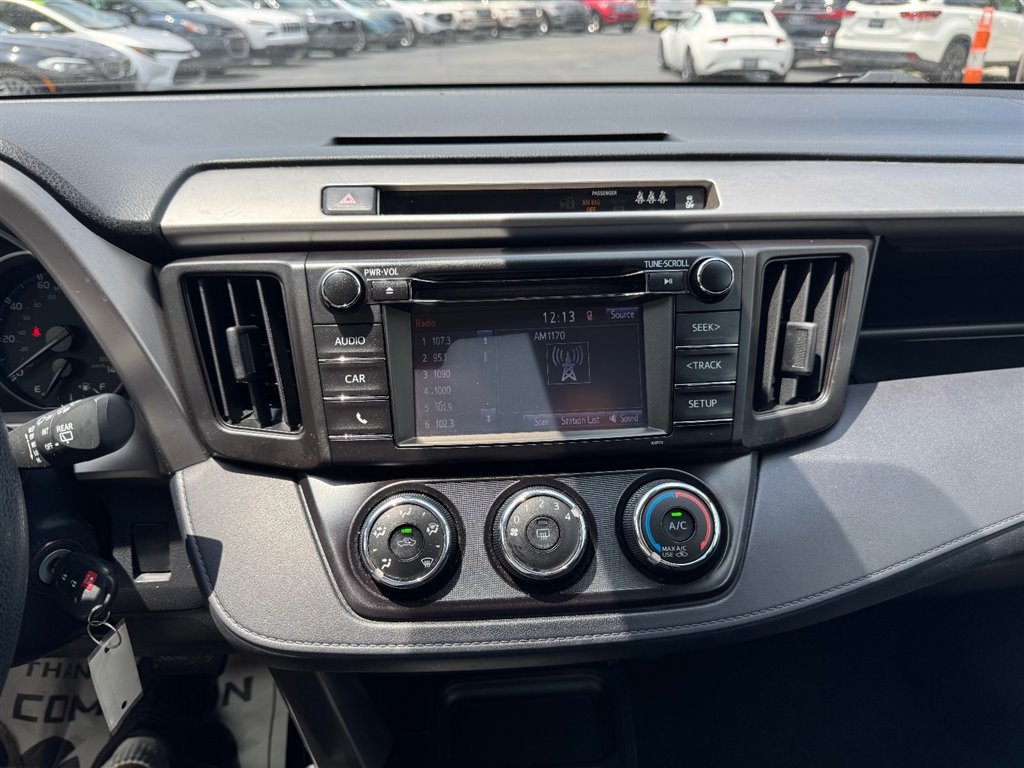 Used 2018 Toyota RAV4 LE w/ All Weather Liner Package AWD/4WD image 15