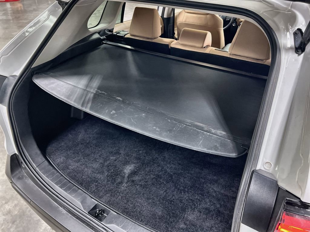 Used 2025 Toyota RAV4 XLE image 27