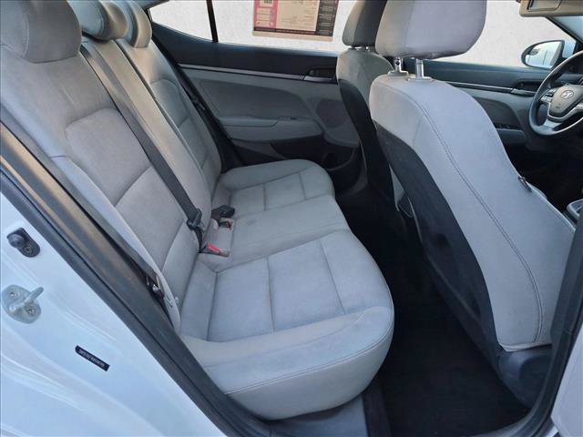 Used 2017 Hyundai Elantra SE FWD image 17