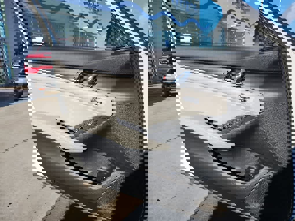 Used 2018 Honda Accord EX-L image 17