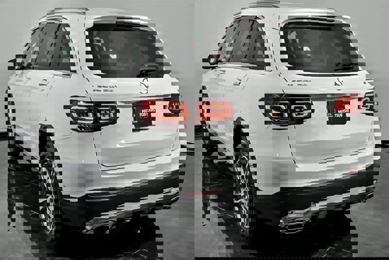 Used 2022 Mercedes-Benz GLC 300 4MATIC image 9