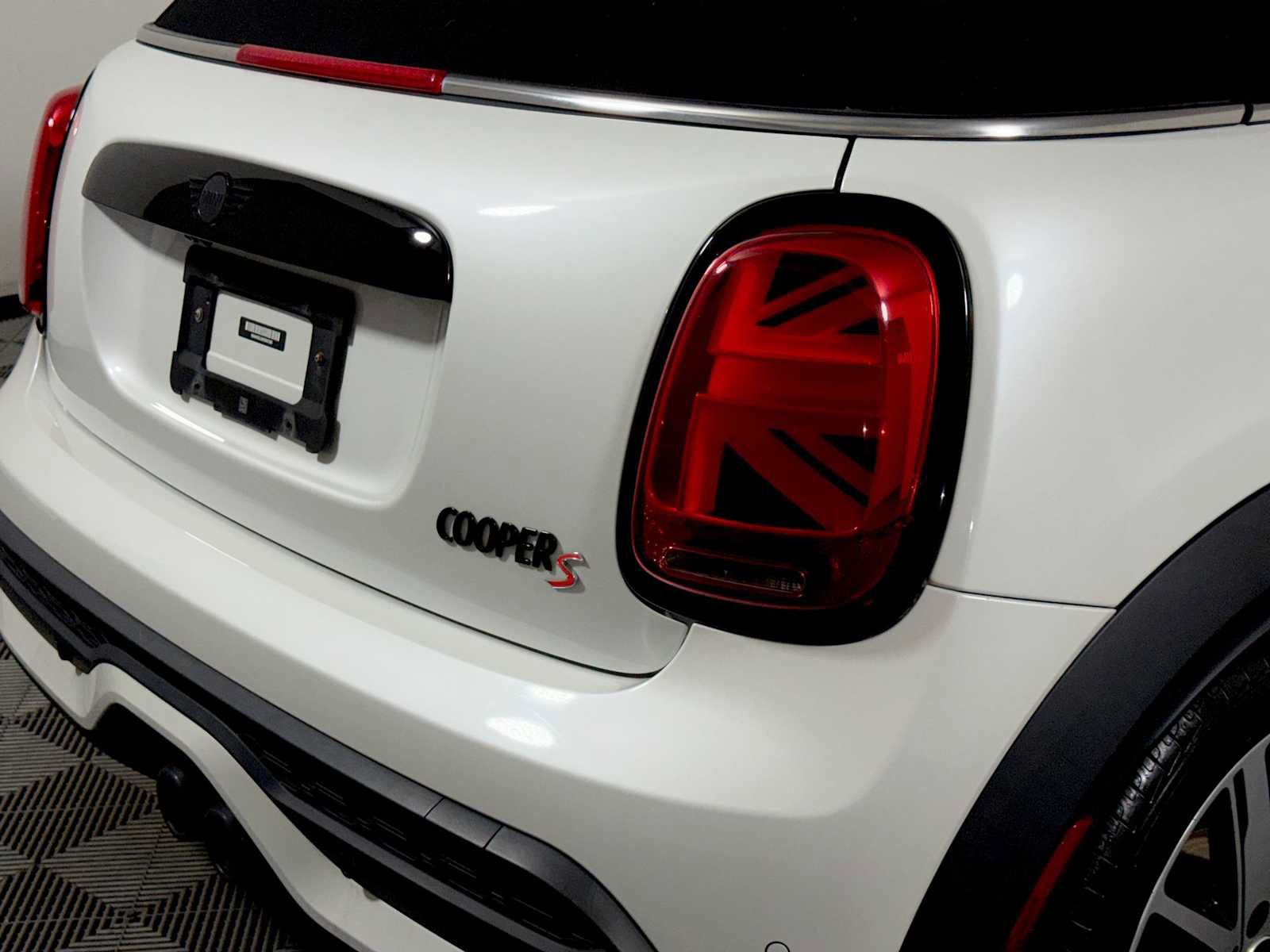 Used 2024 MINI Cooper S FWD image 27