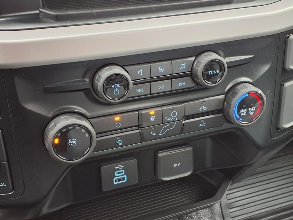 New 2023 Ford F350 XL w/ XL Chrome Package image 7