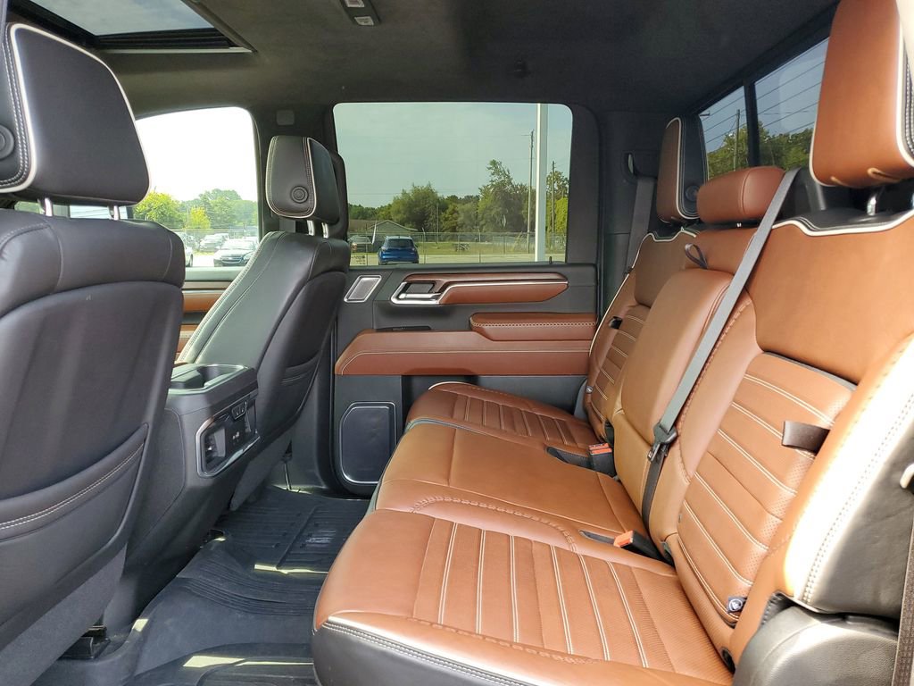Used 2024 GMC Sierra 2500 Denali Ultimate image 31