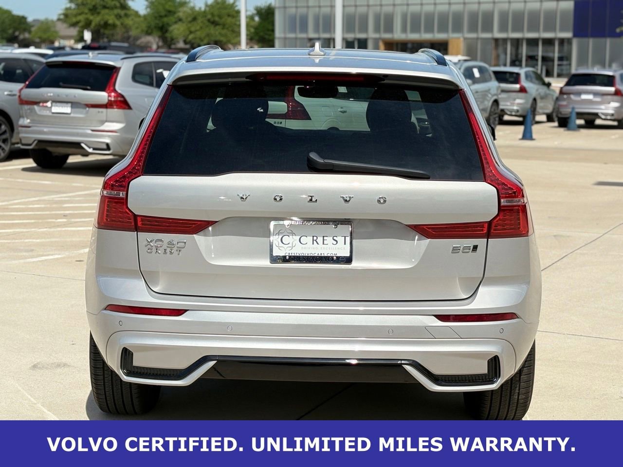 Certified 2025 Volvo XC60 B5 Core AWD/4WD image 7
