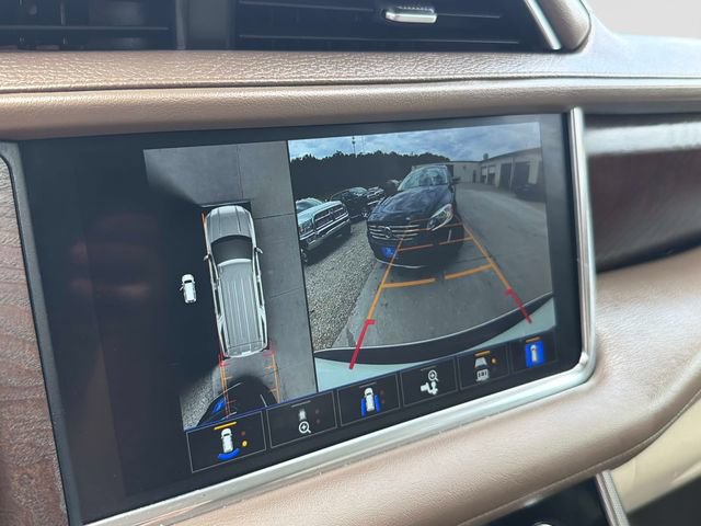 Used 2022 GMC Yukon XL Denali w/ Advanced Technology Package AWD/4WD image 26