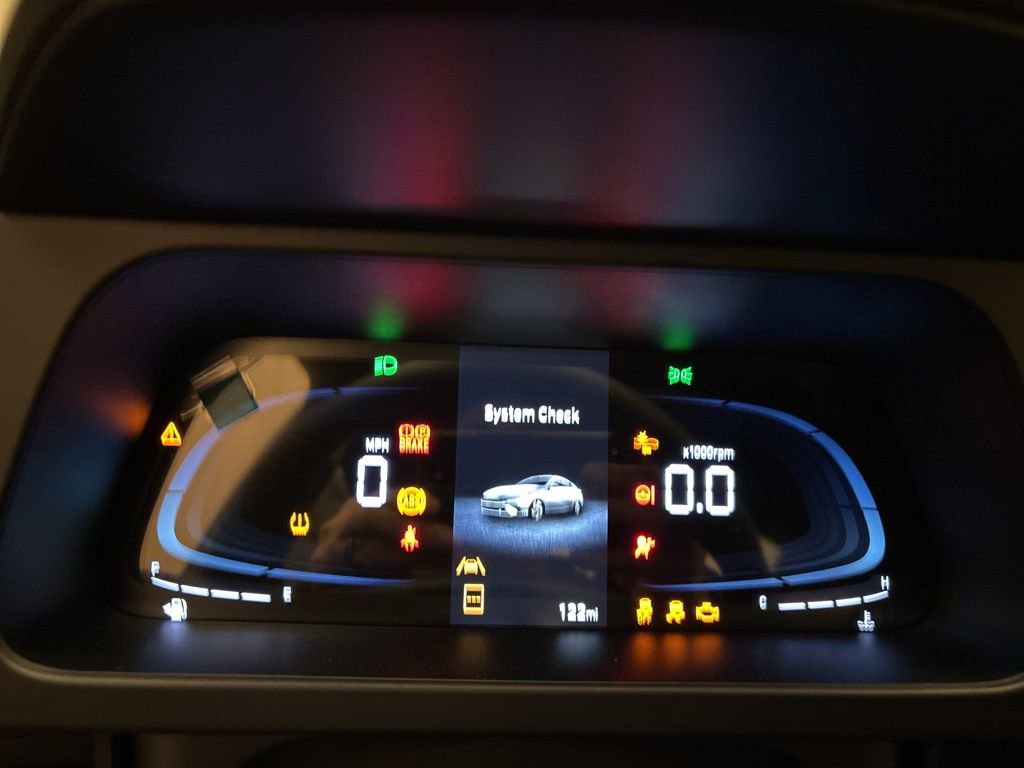 Certified 2026 Hyundai Elantra Sport w/ Cargo Package image 15