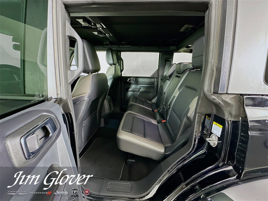 Used 2025 Ford Bronco Outer Banks image 16