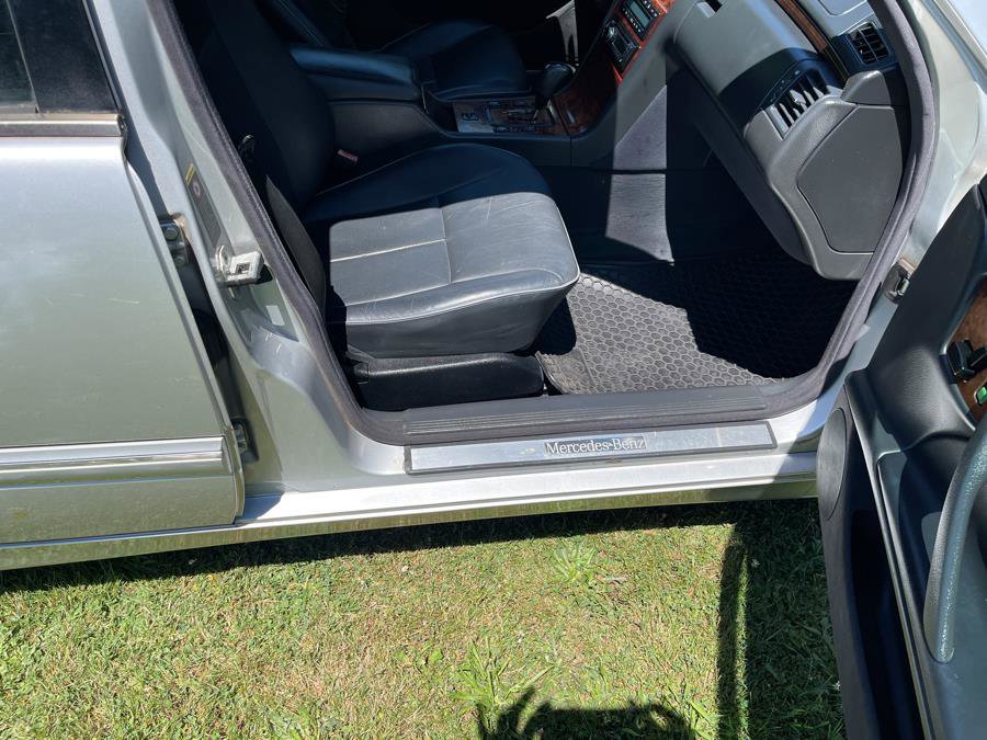 Used 2002 Mercedes-Benz E 320 4MATIC Wagon image 32