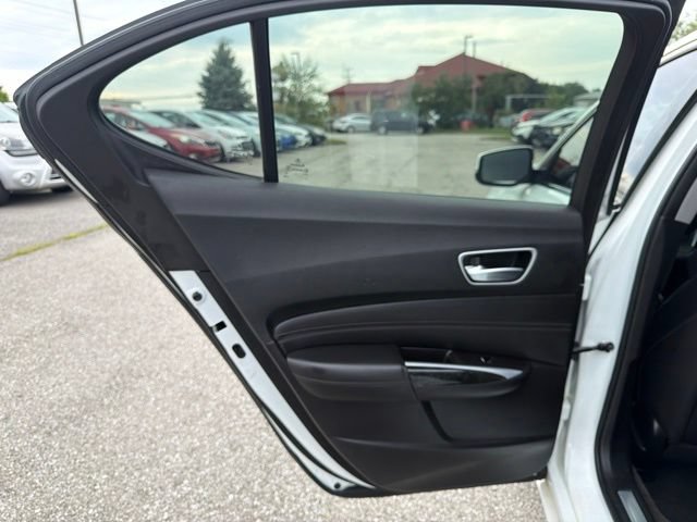 Used 2018 Acura TLX FWD image 22