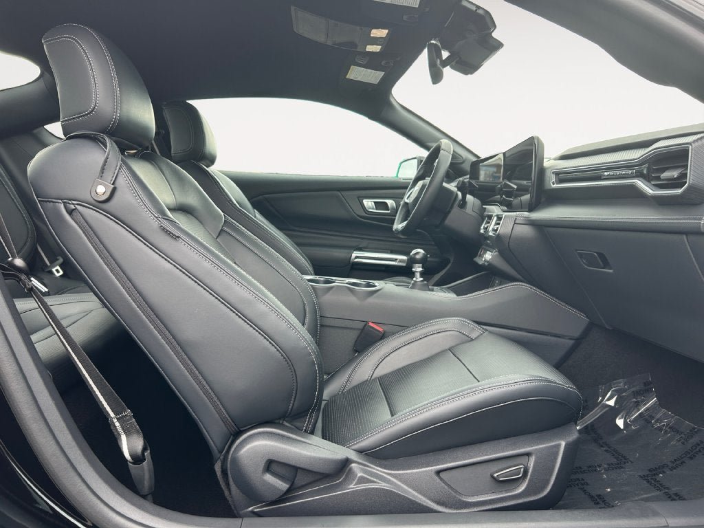 Used 2025 Ford Mustang GT Premium RWD image 24