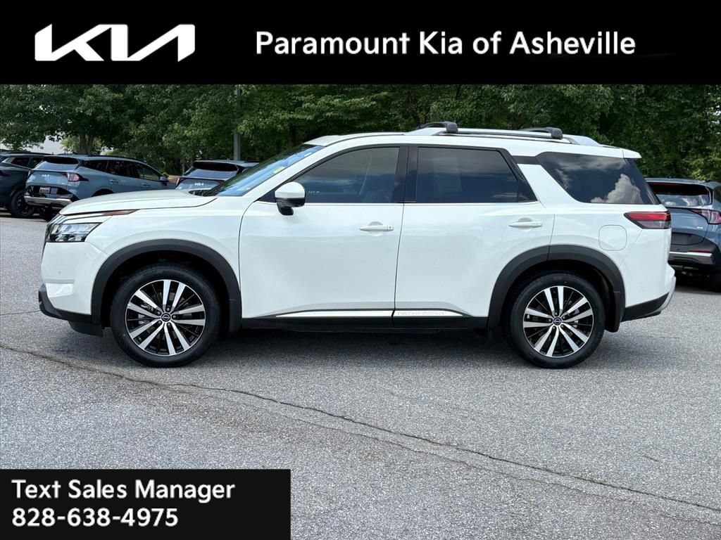 Used 2024 Nissan Pathfinder Platinum w/ Cargo Package AWD/4WD image 3