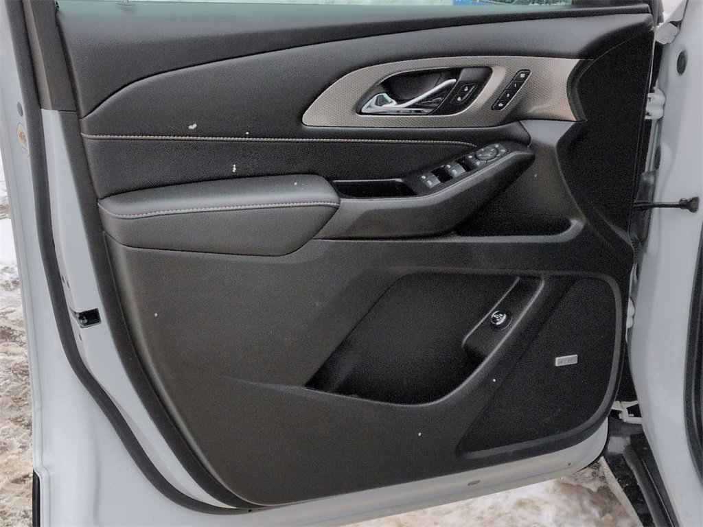 Used 2023 Chevrolet Traverse Premier w/ Redline Edition image 23