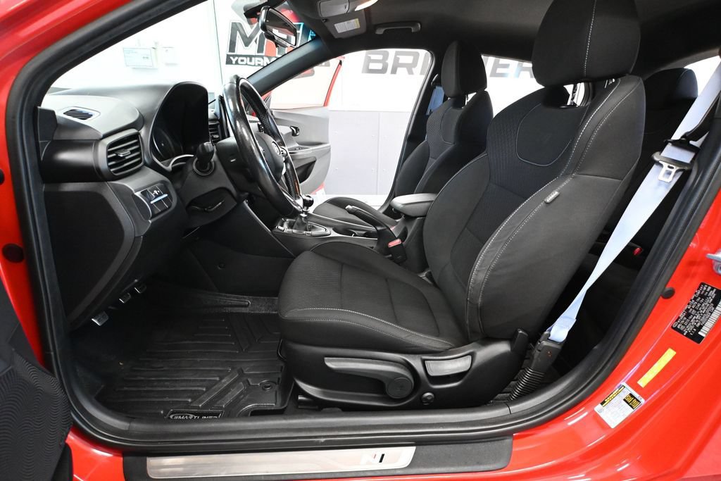 Used 2020 Hyundai Veloster N FWD image 16