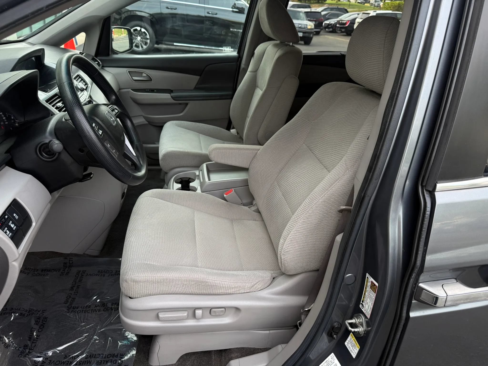Used 2012 Honda Odyssey EX image 17