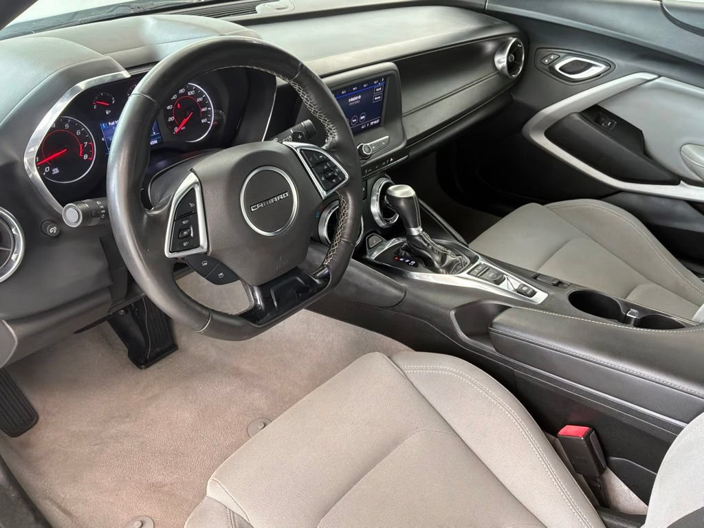 Used 2020 Chevrolet Camaro LT RWD image 21