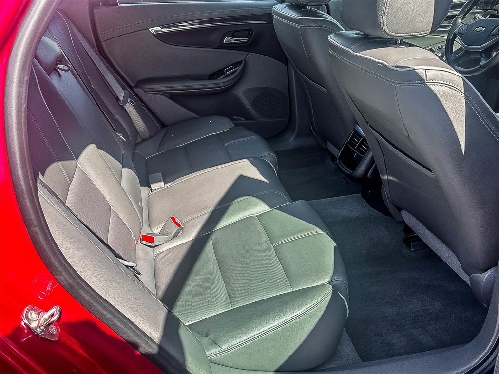 Used 2015 Chevrolet Impala LTZ image 13