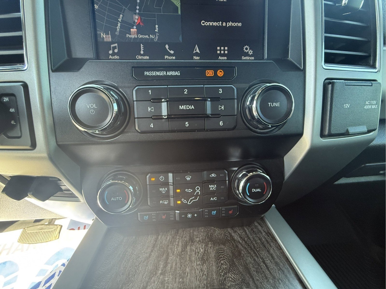 Used 2019 Ford F250 Lariat w/ Lariat Value Package image 12