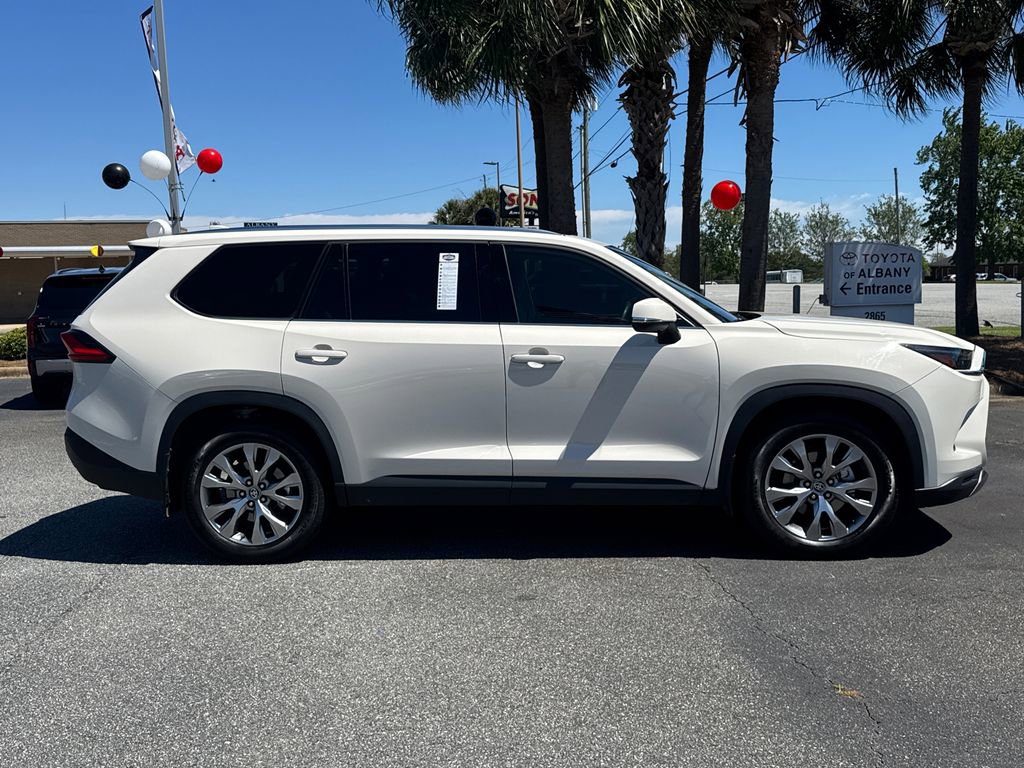 Used 2024 Toyota Grand Highlander Limited image 2