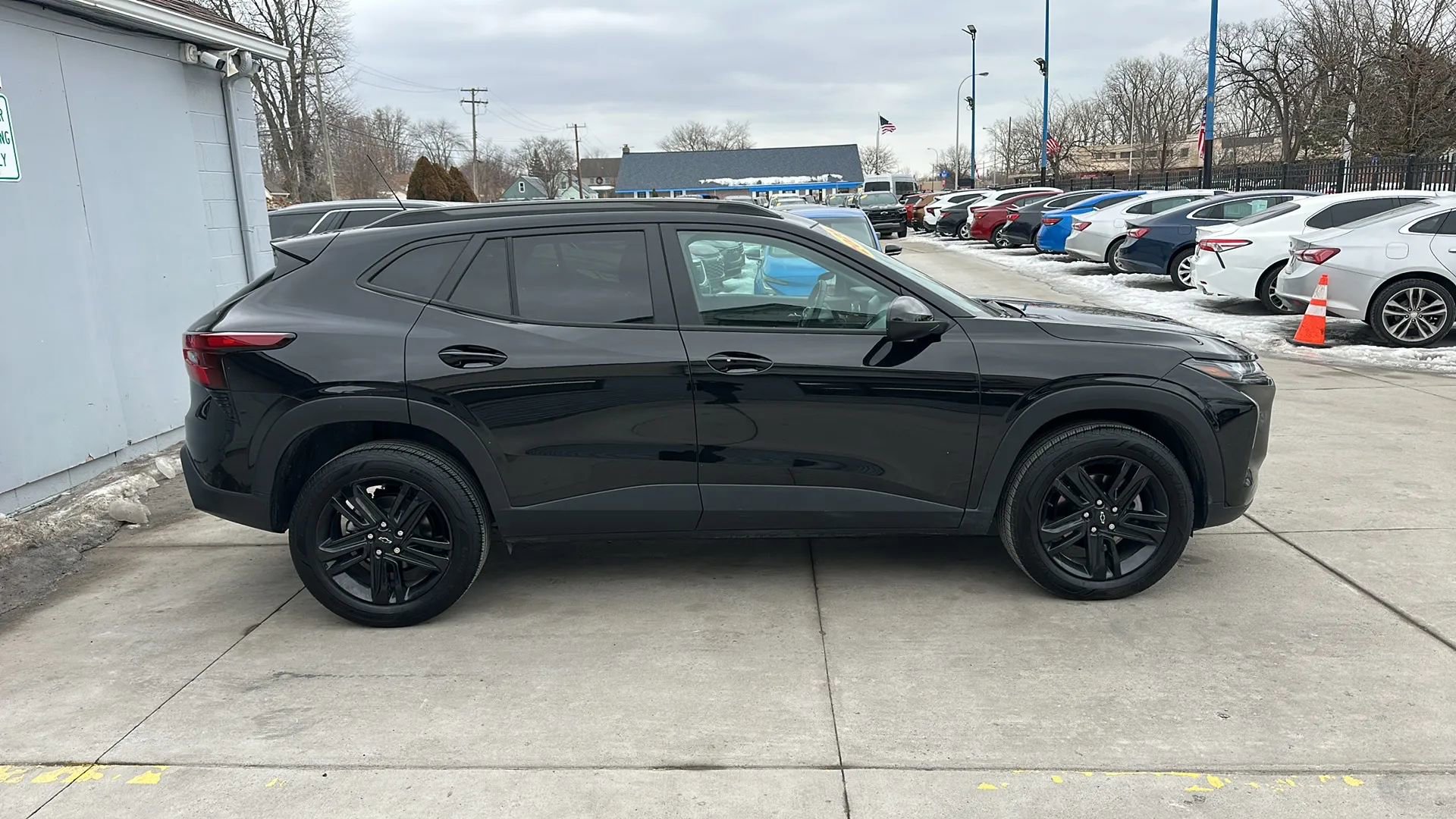 Used 2025 Chevrolet Trax ACTIV w/ Driver Confidence Package image 4