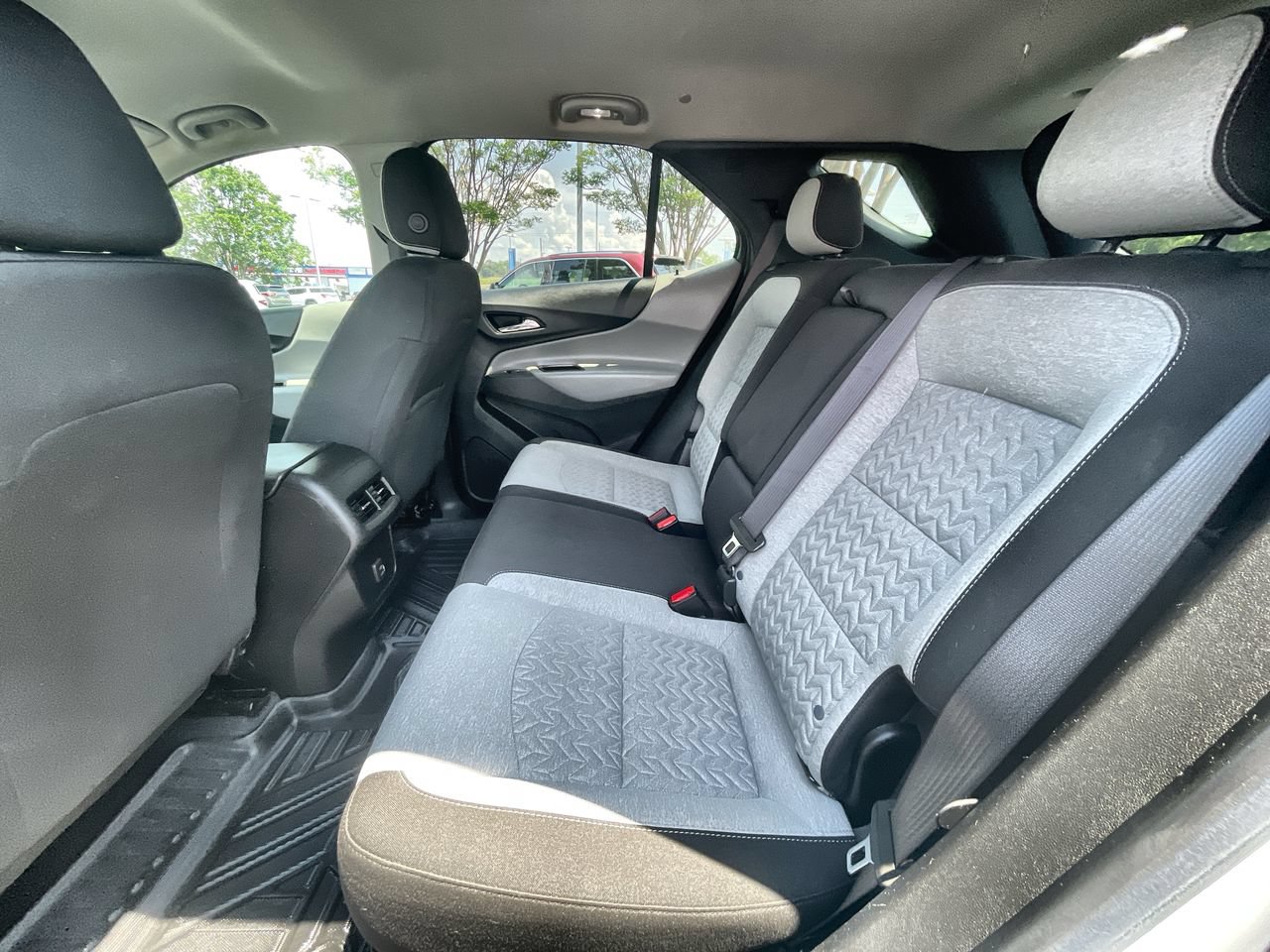 Used 2022 Chevrolet Equinox LT FWD image 24