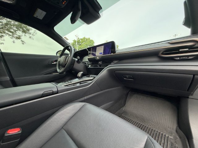 Used 2023 Toyota Crown AWD/4WD image 20
