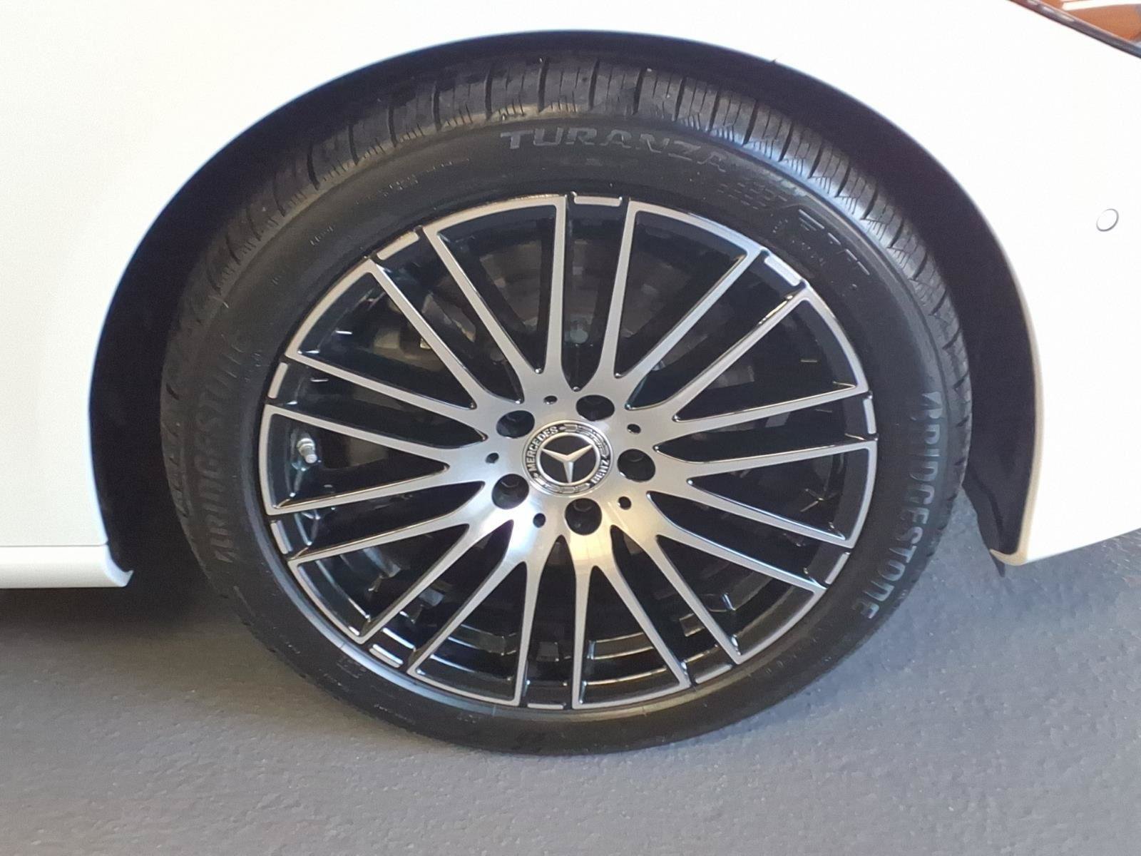 New 2026 Mercedes-Benz C 300 Sedan image 5