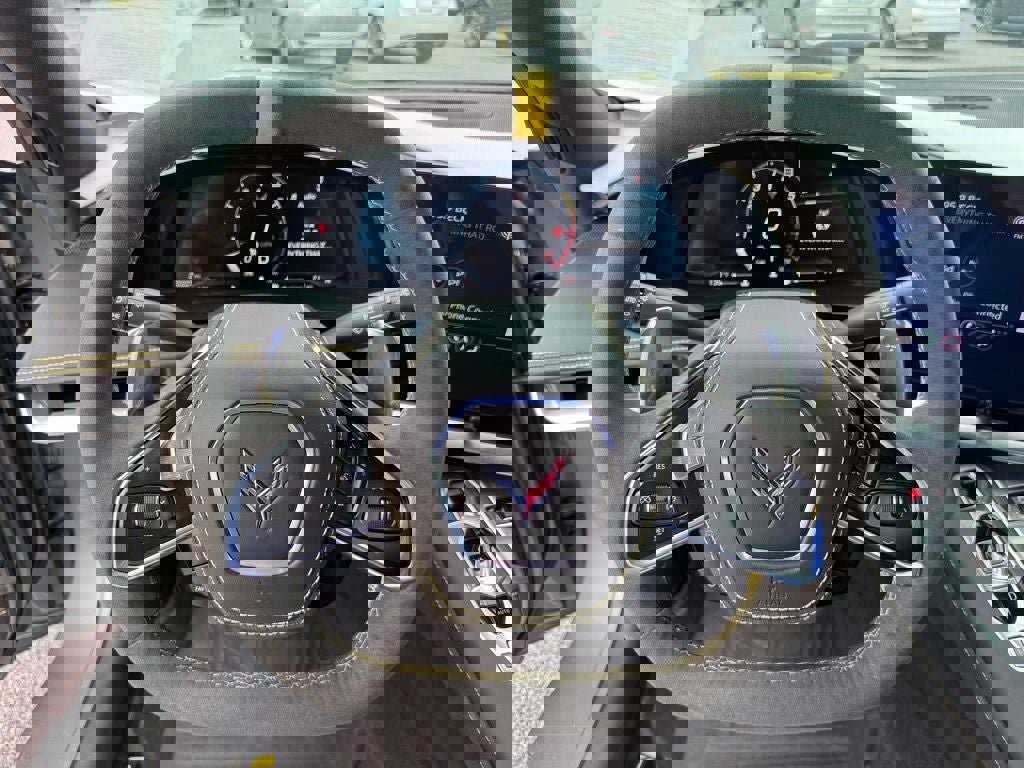 Used 2022 Chevrolet Corvette Stingray Premium Conv w/ Z51 Performance Package image 19