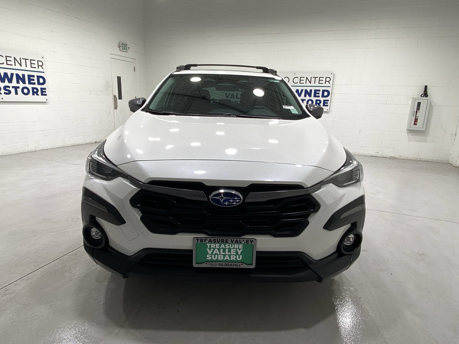 Used 2024 Subaru Crosstrek 2.5i Limited w/ Crosstrek Mirror Package AWD/4WD image 3
