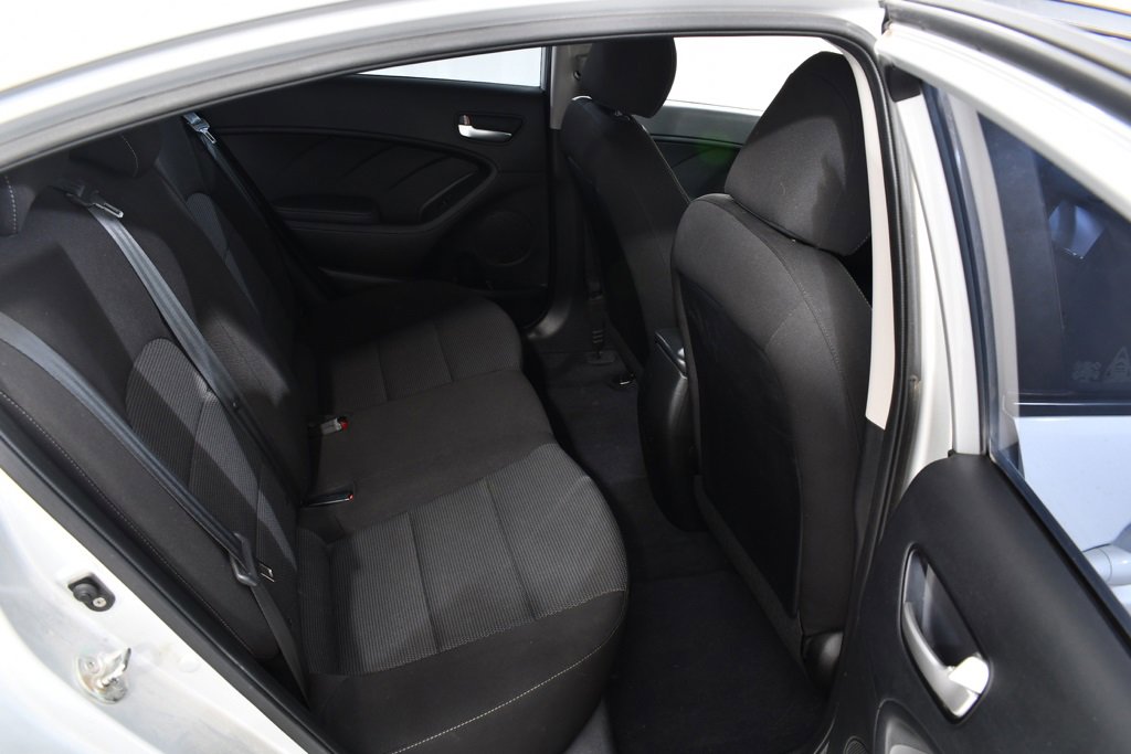 Used 2018 Kia Forte LX w/ LX Rear Camera Package image 19