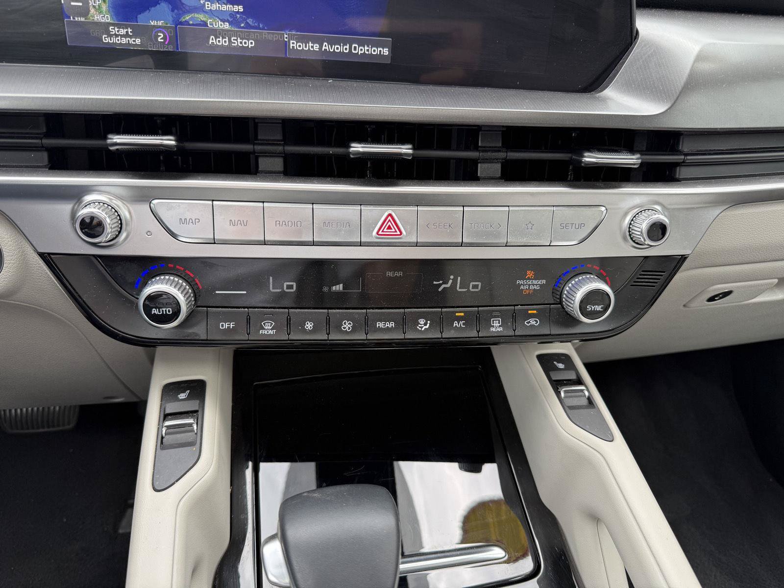 Used 2025 Kia Telluride S FWD image 15