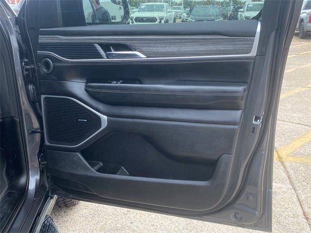 Used 2023 Jeep Wagoneer Series II image 10