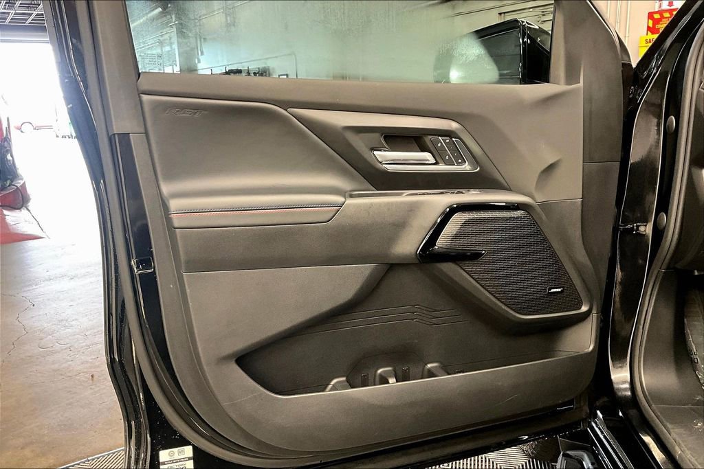 Used 2024 Chevrolet Silverado EV RST AWD/4WD image 24