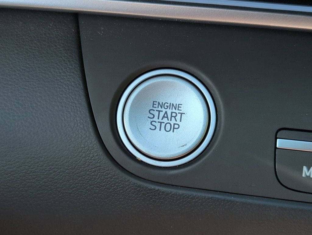 Used 2024 Hyundai Elantra SEL FWD image 23