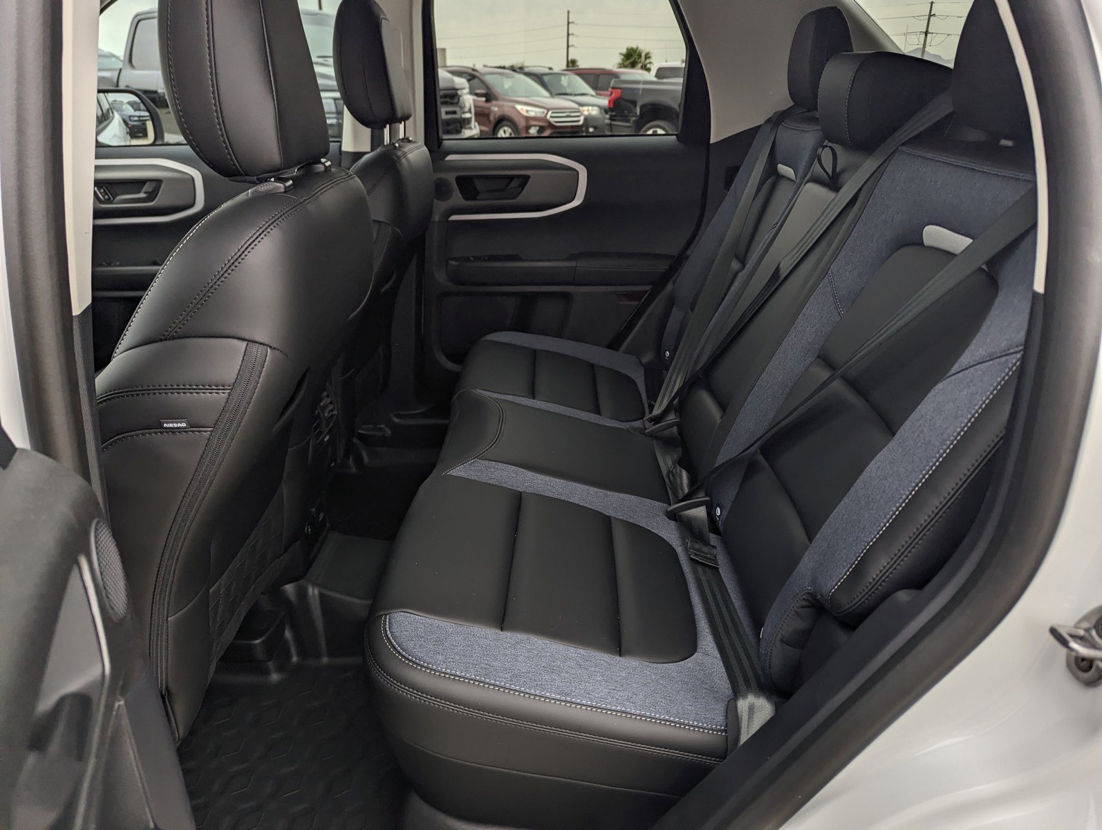 New 2026 Ford Bronco Sport Outer Banks w/ Sasquatch Outer Banks Package AWD/4WD image 8