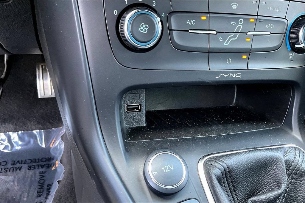 Used 2017 Ford Focus ST FWD image 17