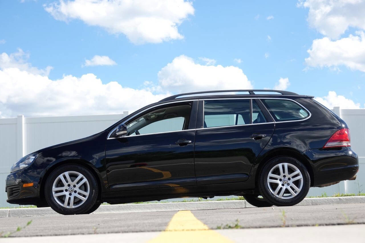 Used 2013 Volkswagen Jetta TDI FWD image 16