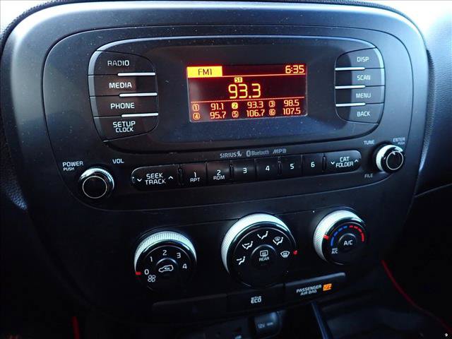 Used 2014 Kia Soul + FWD image 4