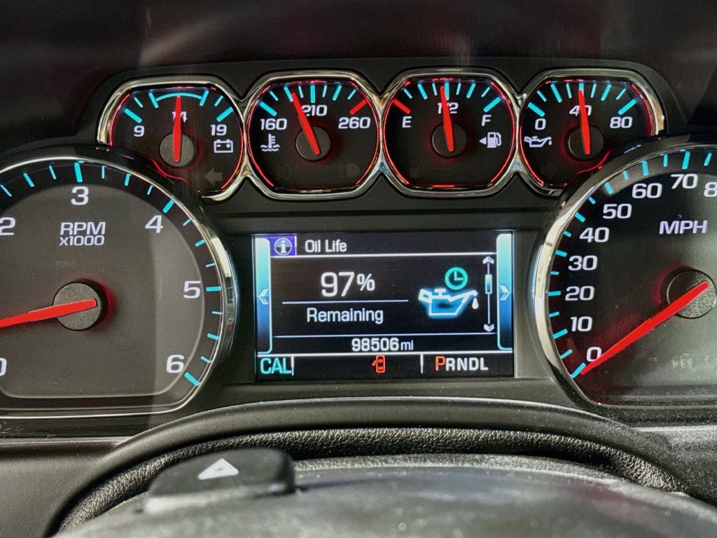 Used 2020 Chevrolet Tahoe LT w/ Luxury Package RWD image 12