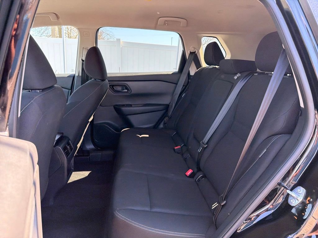 Certified 2025 Nissan Rogue S image 29