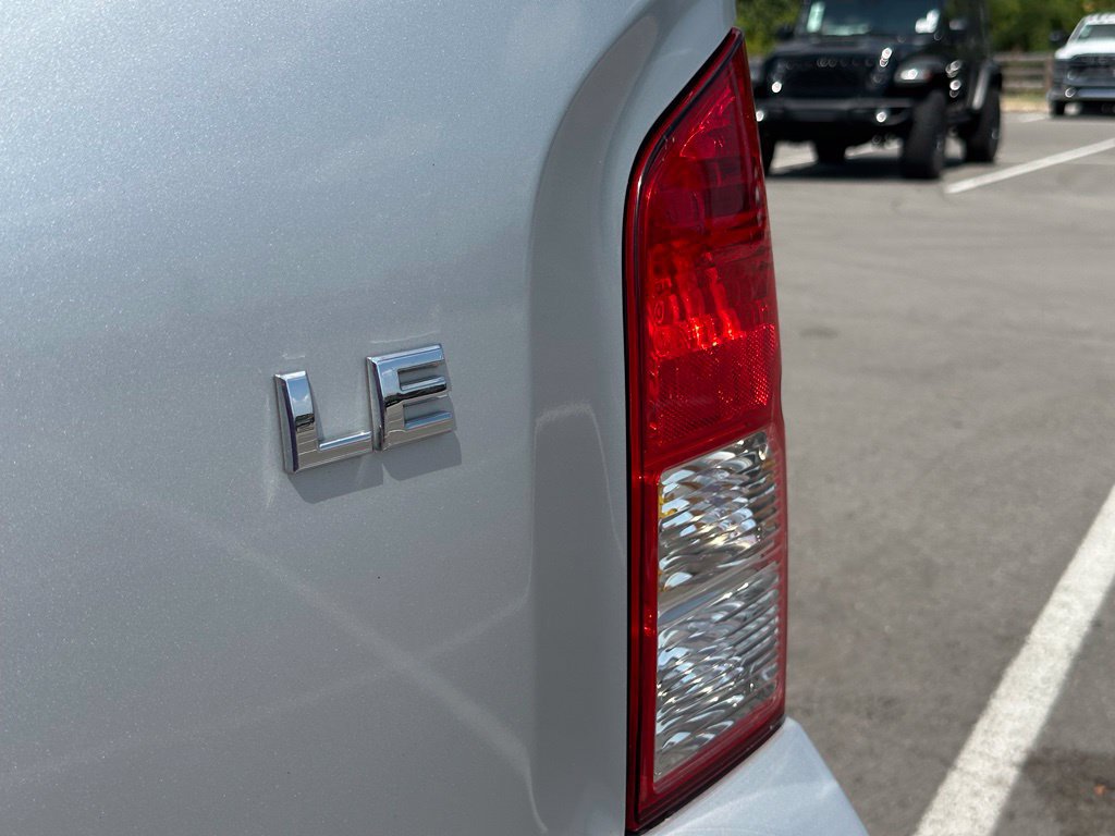 Used 2012 Nissan Pathfinder LE RWD image 43