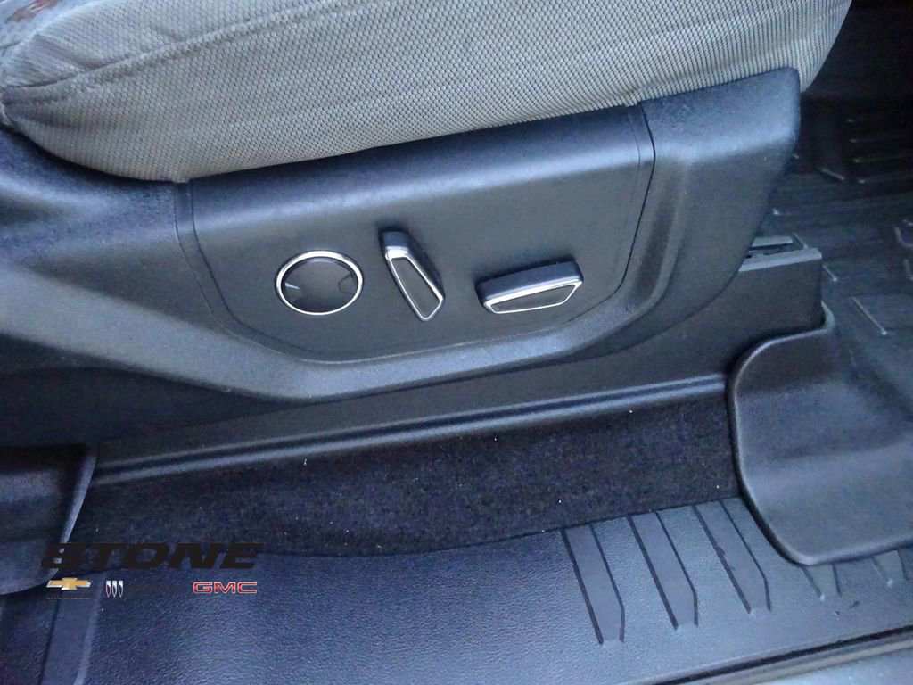 Used 2015 Ford F150 XLT w/ Equipment Group 302A Luxury image 30