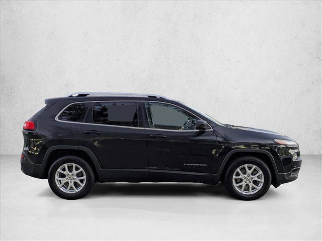 Used 2017 Jeep Cherokee Latitude w/ Trailer Tow Group image 4