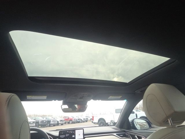 Used 2023 Genesis G70 2.0T w/ Sport Prestige Package image 20