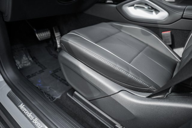 New 2026 Mercedes-Benz GLS 580 4MATIC image 33