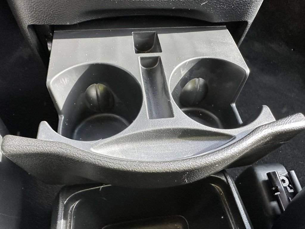 Used 2017 Dodge Grand Caravan SE FWD image 21